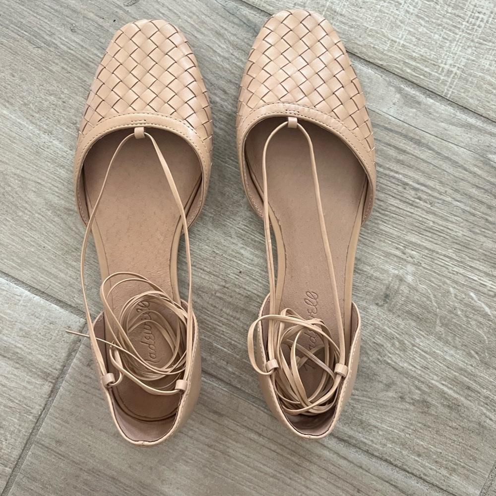 Madewell Woven Leather Lace-Up Flats in Nude